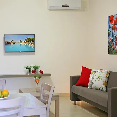 Makronisos Village Ajía Nápa