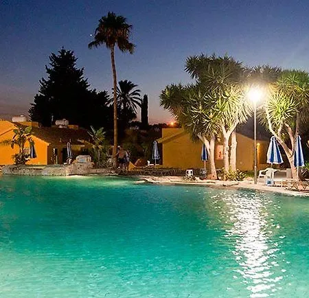 Makronisos Village 4* Ajía Nápa