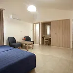 Makronisos Village Aparthotel