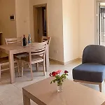 Aparthotel Makronisos Village 4*