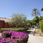 Makronisos Village 4*