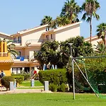 Aparthotel Makronisos Village 4*