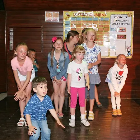 Makronisos Village מלון דירות איה נאפה