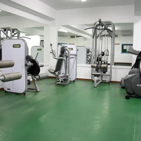 מלון דירות Makronisos Village איה נאפה