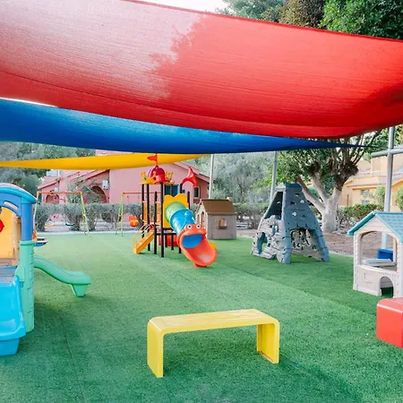 Makronisos Village 4*