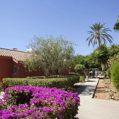 Makronisos Holiday Village 4*