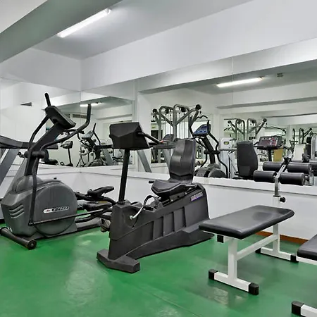 Makronisos Village איה נאפה