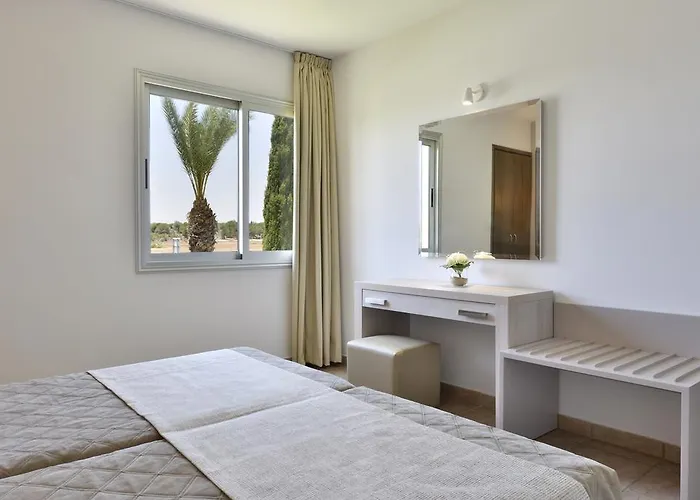 Makronisos Village Lägenhetshotell